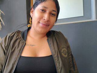 free chatroom MelanyTwist