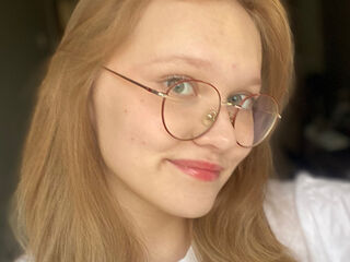 camslut showing tits MicahCussins