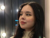 naked cam MikiPellon