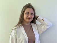 camslut spreading pussy MildaTaddio