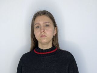 camslut showing pussy MiriamWhitener