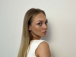 chat live webcam MiyokoShimsky