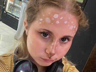 camgirl fingering wet pussy NadiaSpeich