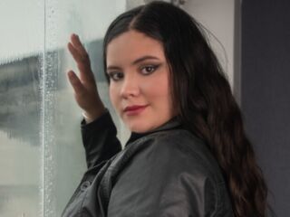 naughty camgirl masturbating NahiaMonet