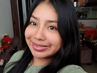 camslut fingering pussy NoaBaker