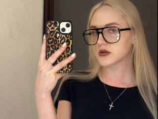 hot webcam slut OleneErfert