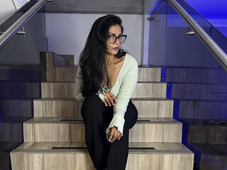 cam girl playing with vibrator OliviaLezama