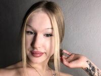 camgirl showing pussy PriscillaMore