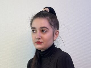 naked girl with webcam masturbating with vibrator RayRieu