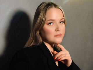 teaser cam SallySavage