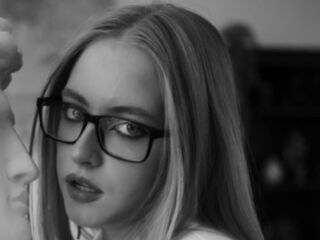 jasmin camgirl video SheliaEdwards