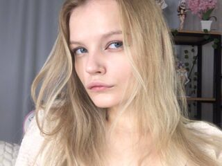 webcamgirl livesex ShelyMilan