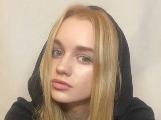 naked webcamgirl picture SheridanSillavan