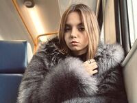 cam girl masturbating with sextoy TasiaPetronzio