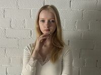 naughty camgirl masturbating with dildo TiaraHaberkamp