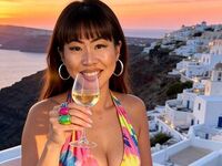 cam girl masturbating with vibrator TiffaniRainn