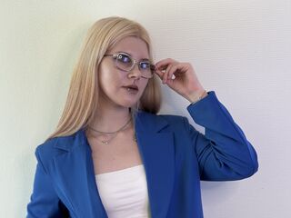 camslut fingering pussy TommieMalkani