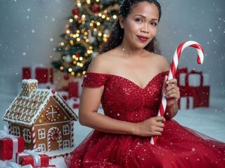 camgirl playing with dildo TrixieSaisem