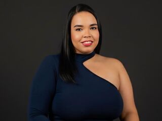 beautiful camgirl ValerySwanson