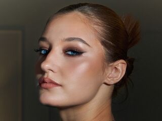 nude webcamgirl VerniaGrenon