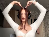 camslut topless VivianNersesian