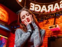 cam girl showing pussy XeniaUsher