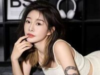 camgirl webcam pic Yunyunzi