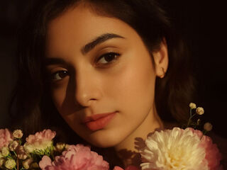 bedroom livecam ZaylaAmin